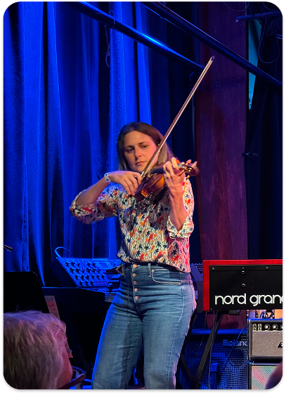 Jaclyn playing violin